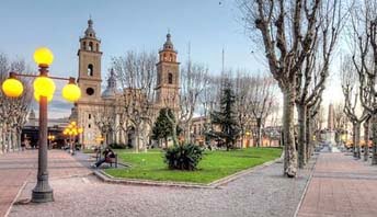 treinta y tres
